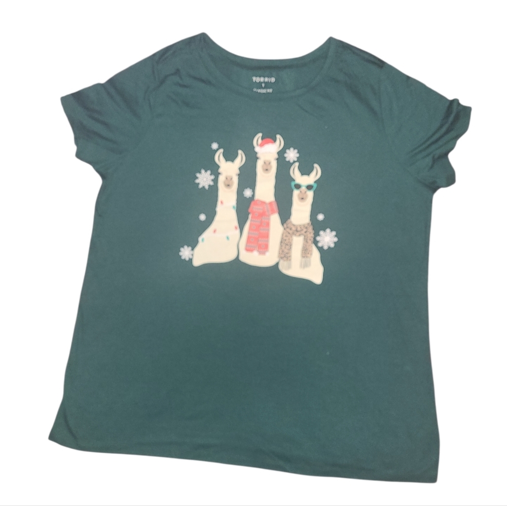 Torrid Woman's Tee with Llama Holiday  Design